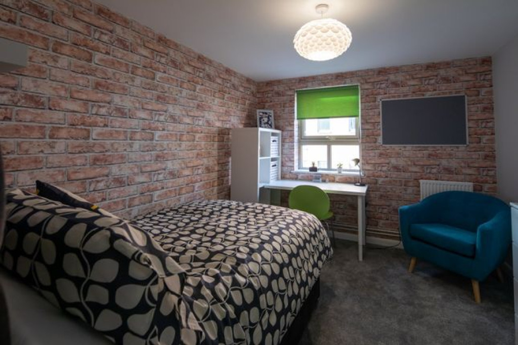 MODERN BEDROOM FLAT IN NOTTINGHAM