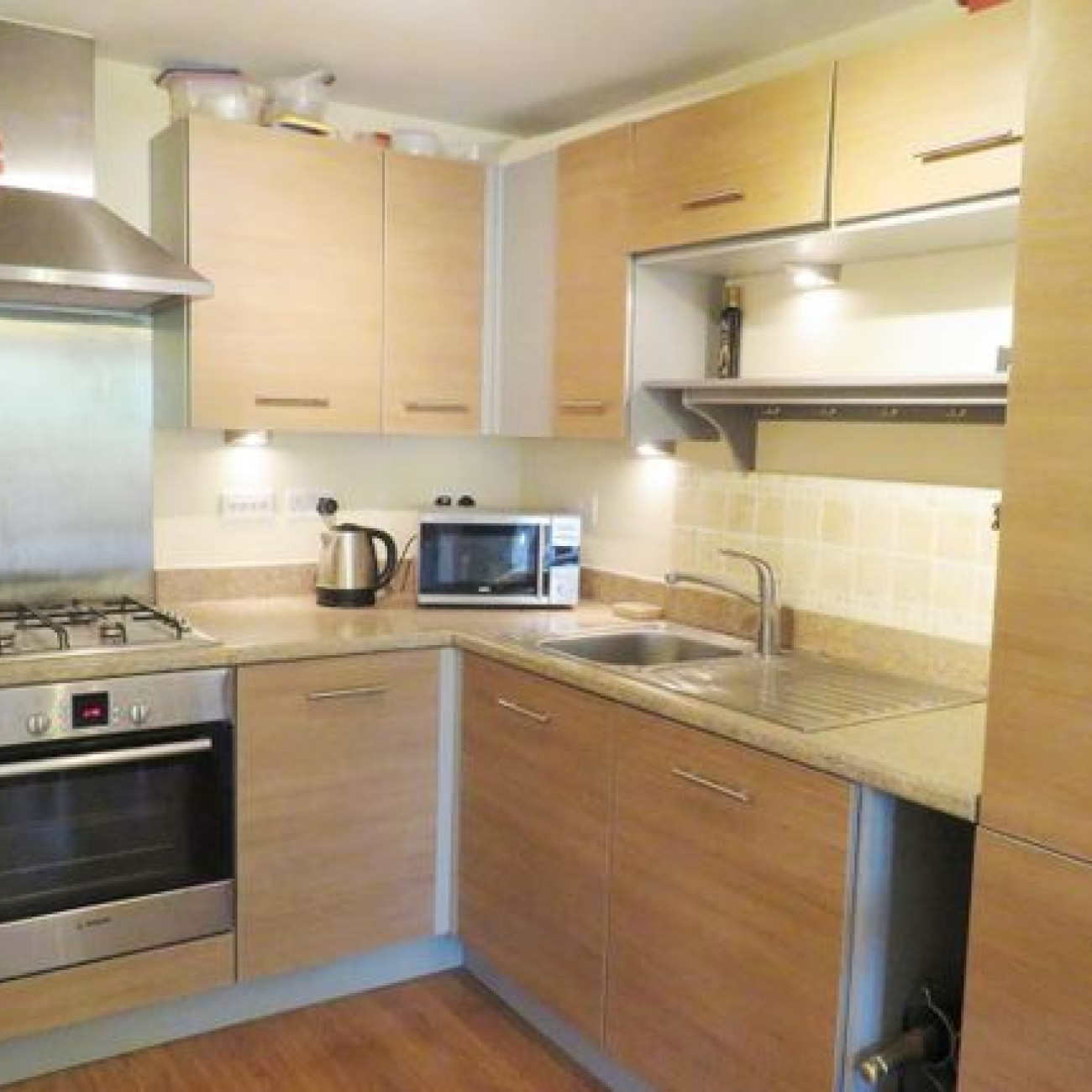 FIRST FLOOR ONE BEDROOM FLAT IN SOUTHAMPTON