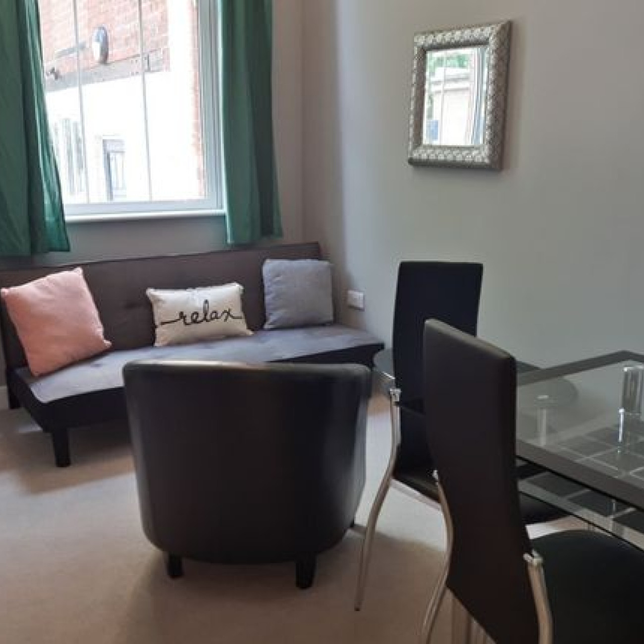 STUNNING BEDROOM FLAT IN NOTTINGHAM