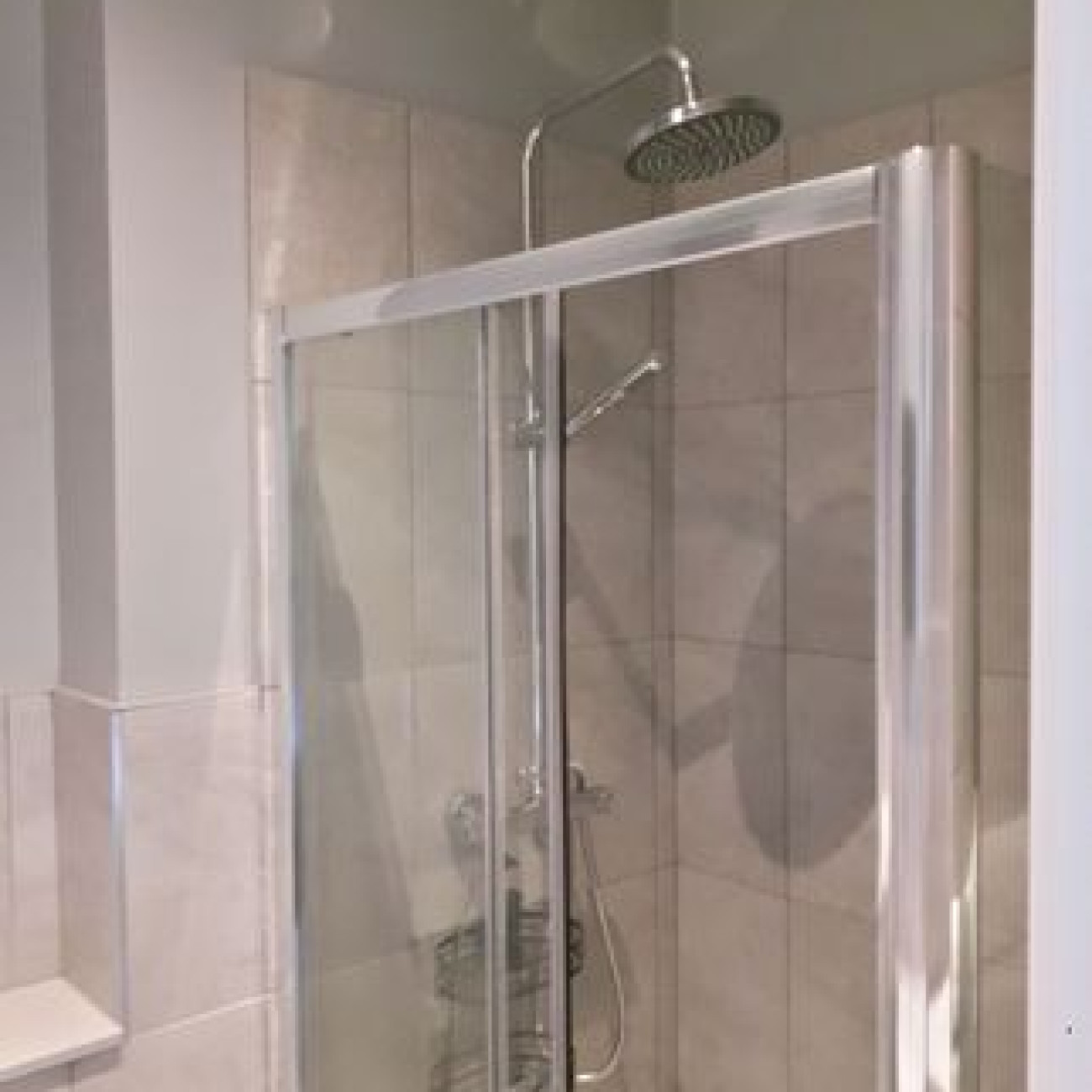 STUNNING BEDROOM FLAT IN NOTTINGHAM