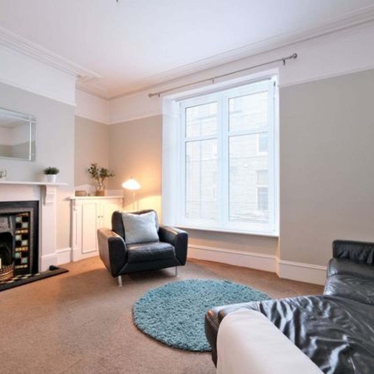 GROUND BEDROOM FLAT IN ABERDEEN