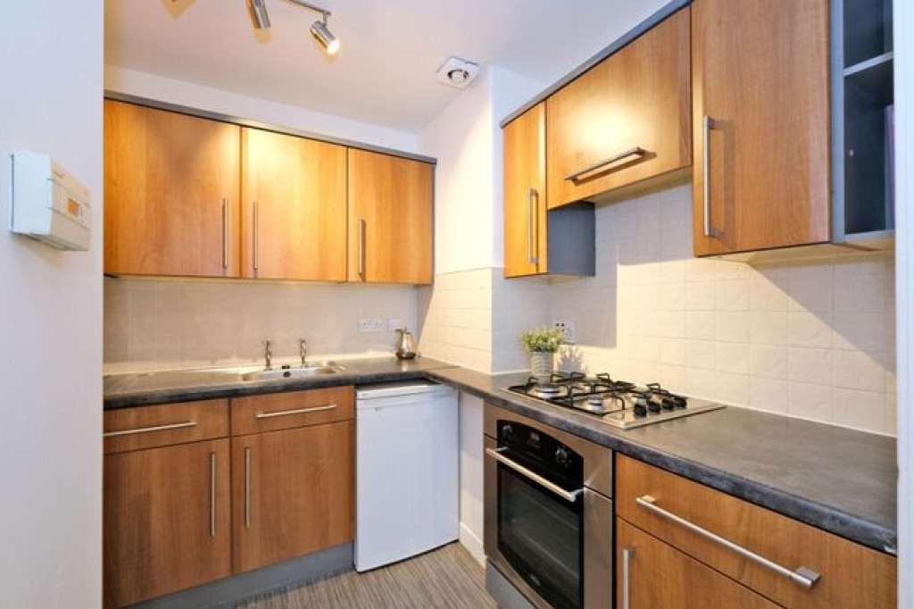 GROUND BEDROOM FLAT IN ABERDEEN
