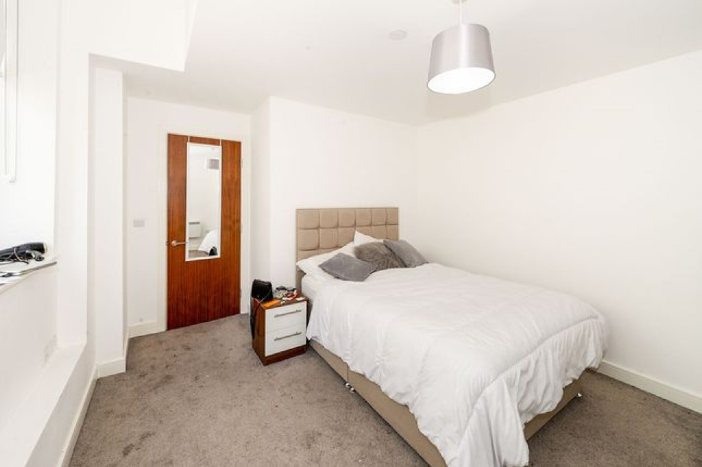 CENTRAL ONE BEDROOM FLAT IN LIVERPOOL