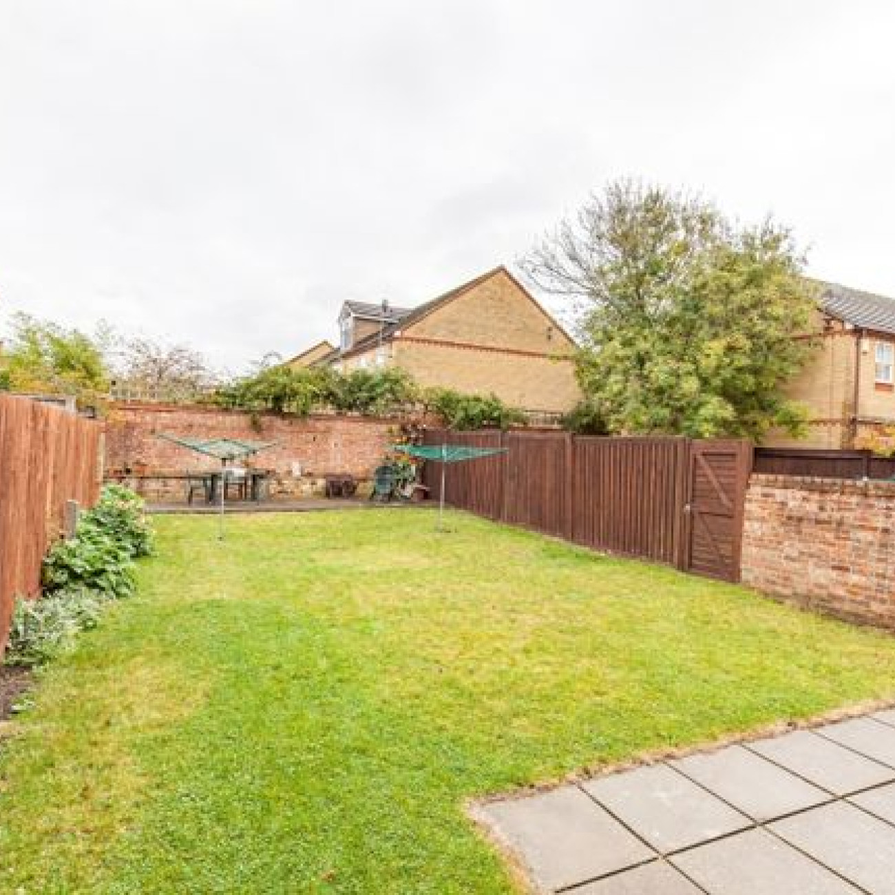 FLOOR ONE BEDROOM FLAT IN OXFORD
