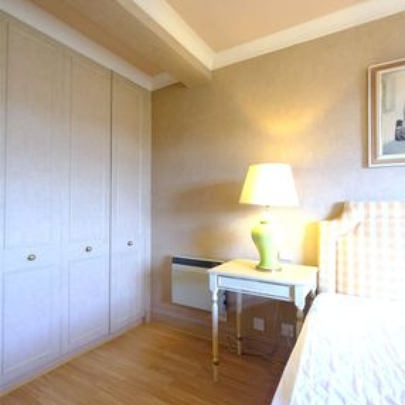 AN IMMACULATE ONE BEDROOM FLAT IN LONDON