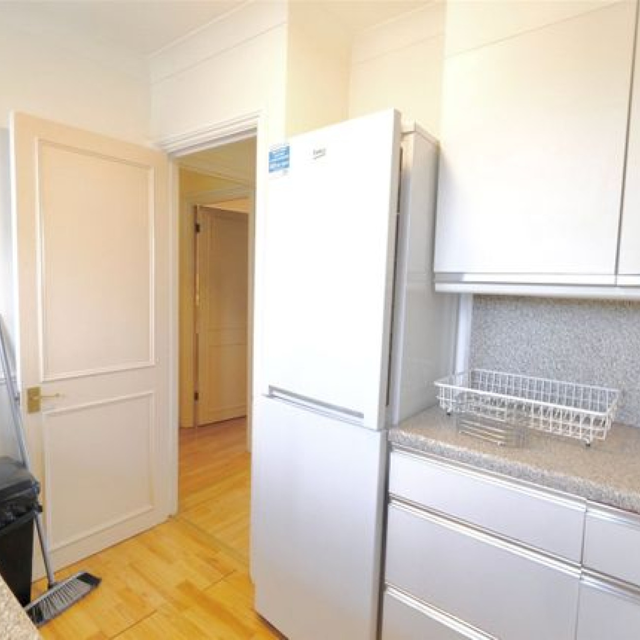 AN IMMACULATE ONE BEDROOM FLAT IN LONDON
