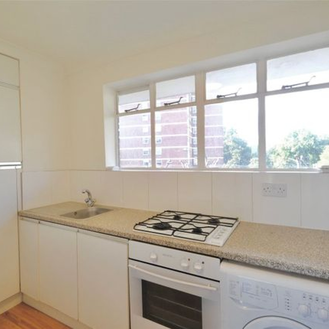 AN IMMACULATE ONE BEDROOM FLAT IN LONDON