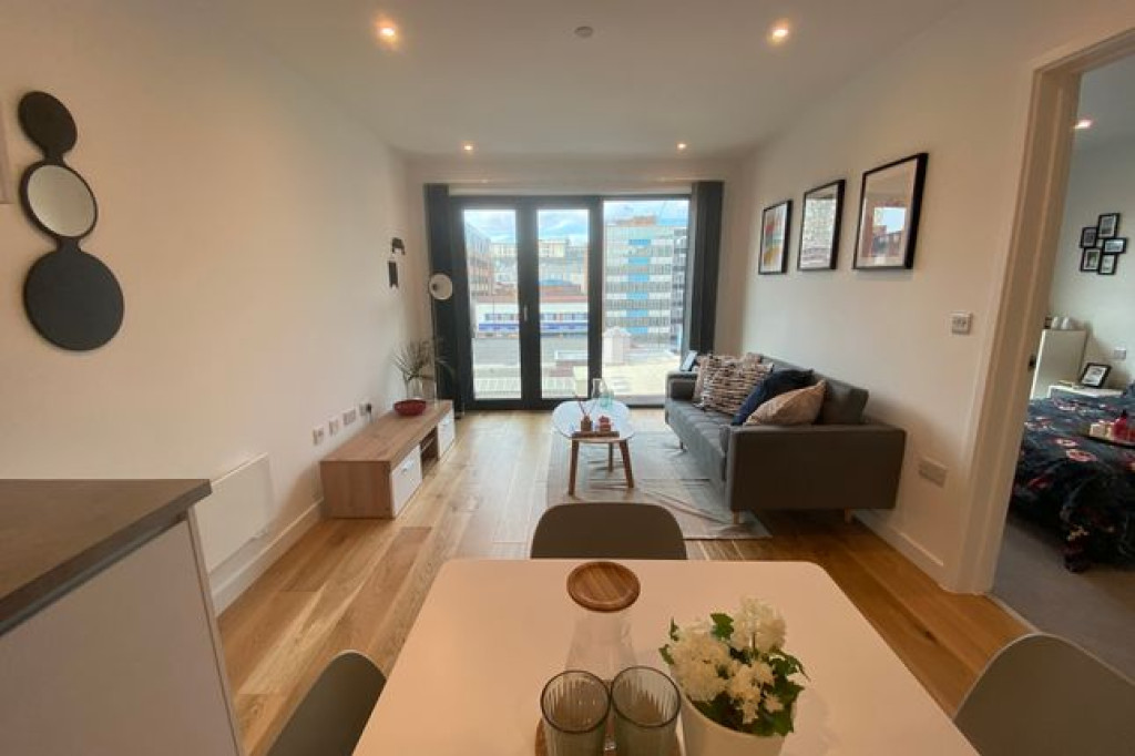 BRAND NEW ONE BEDROOM FLAT IN BIRMINGHAM