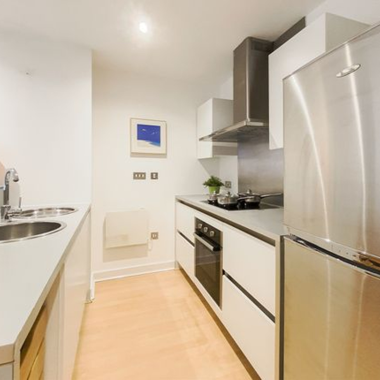 SPACIOUS ONE BEDROOM FLAT IN MANCHESTER