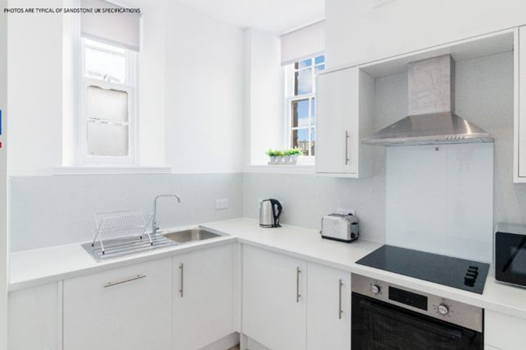 NEWLY RENOVATED ONE BEDROOM FLAT IN EDINBURGH