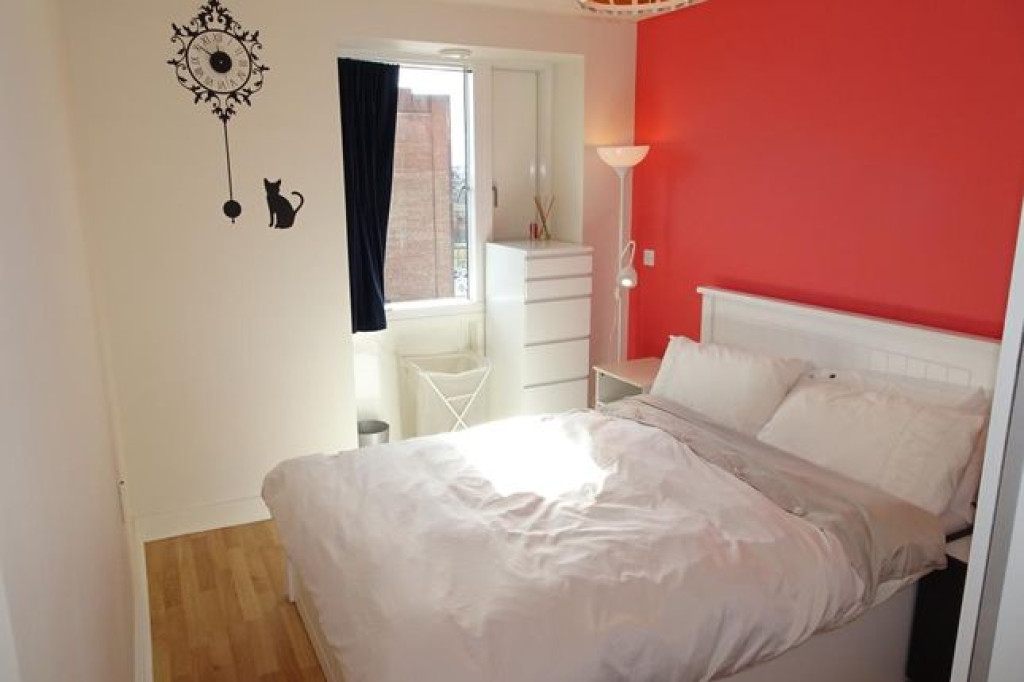 STYLISH ONE BEDROOM FLAT IN BIRMINGHAM