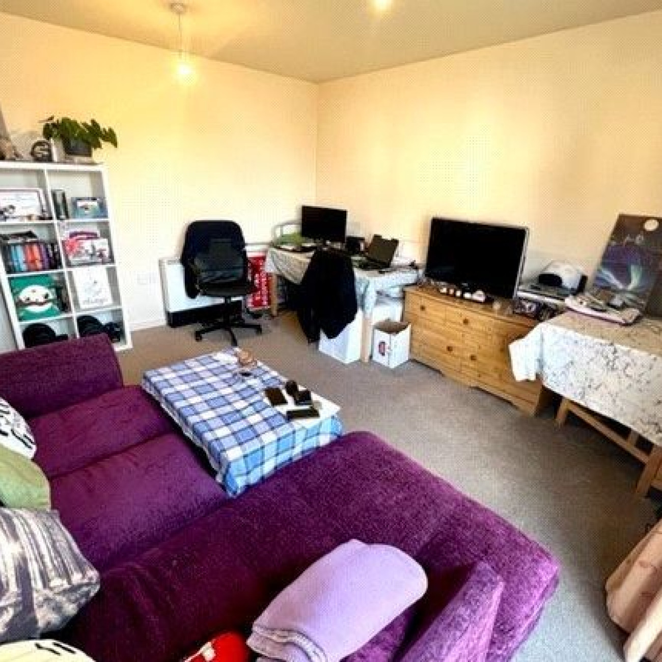 DOUBLE ONE BEDROOM FLAT IN SOUTHAMPTON