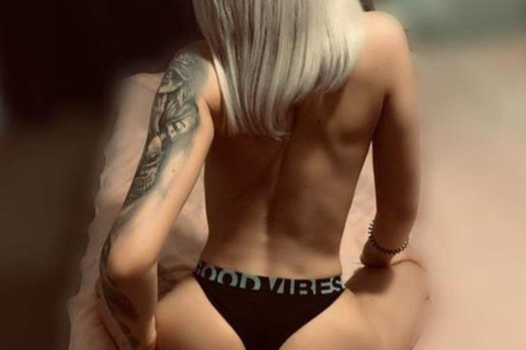 JENNY I M PARTY GIRLS EXTRA SERVICE 🥳