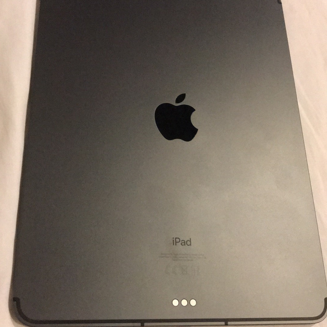 New iPad 11Pro 256GB,with glass protection,case,charger And box,rpp 849£