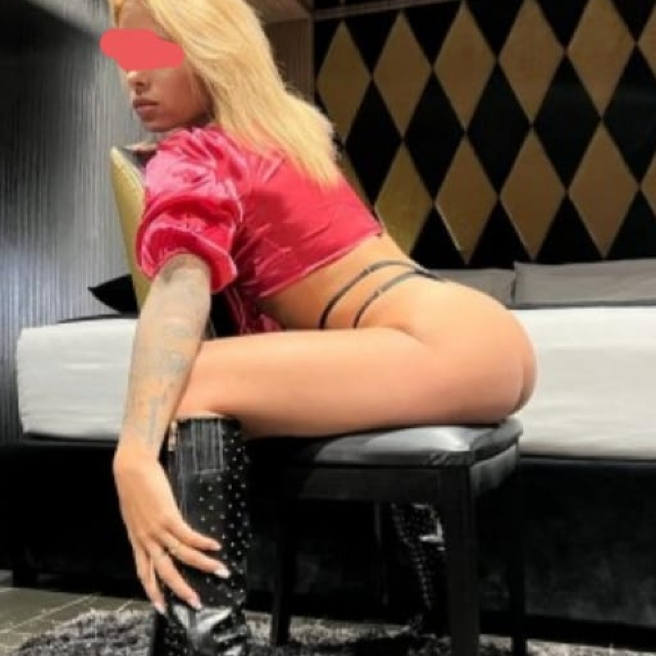 Blondie Alice new in town!party🥰😘😘😘🥳🥳