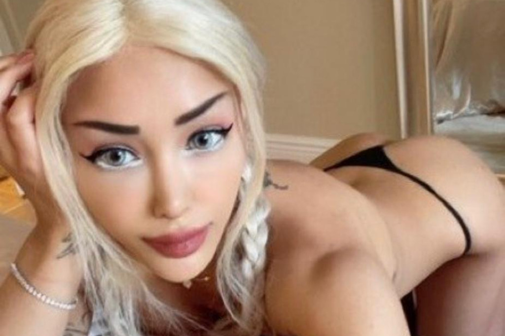 Sophia new in town full service