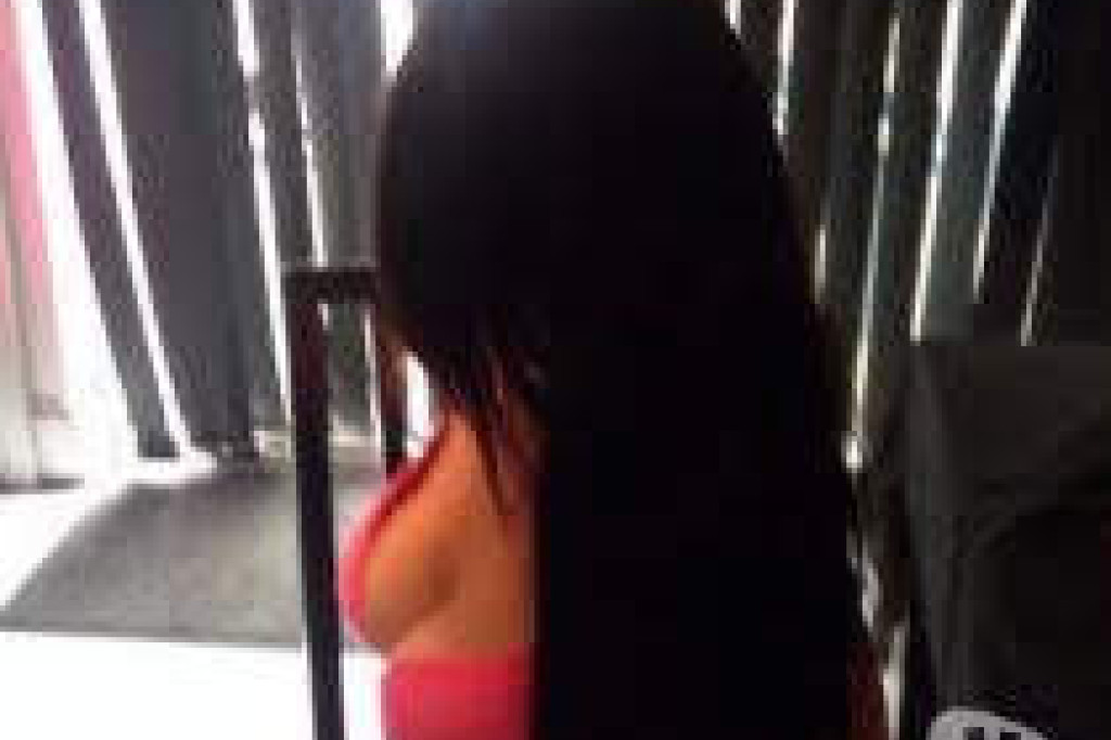 NEW GENUINE ENGLISH BRUNETTE