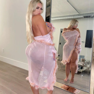 I squirt, Portsmouth pretty wet pussy and I offer all services you want