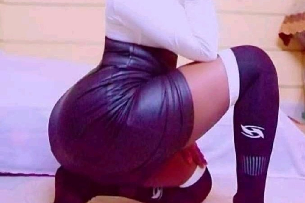 Big booty girl