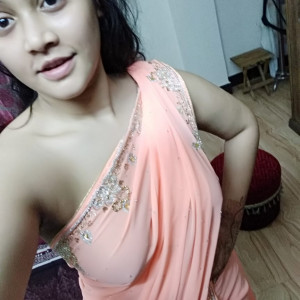London girl available for hot chats, sell nudes, video chat