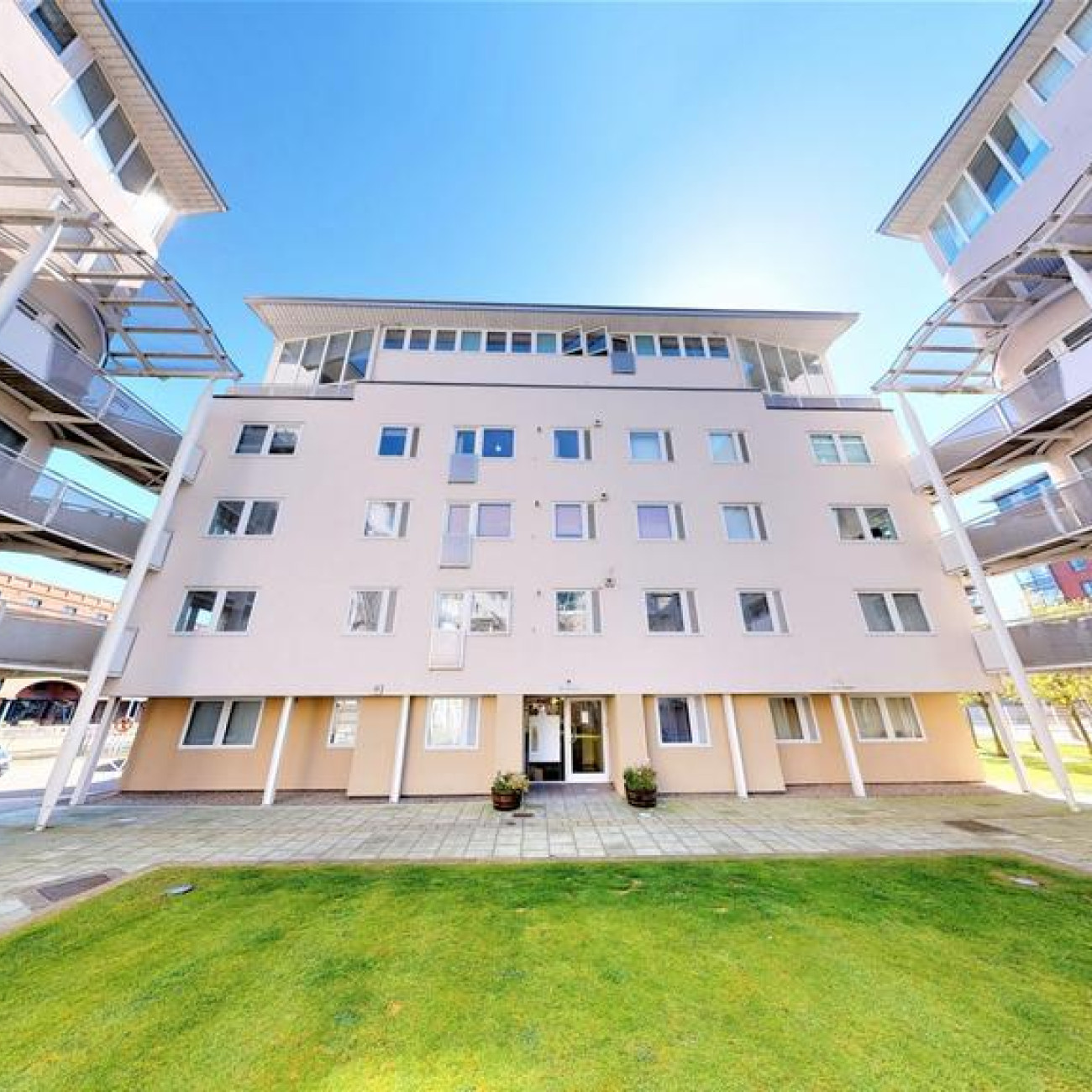 3 bedroom apartment for sale