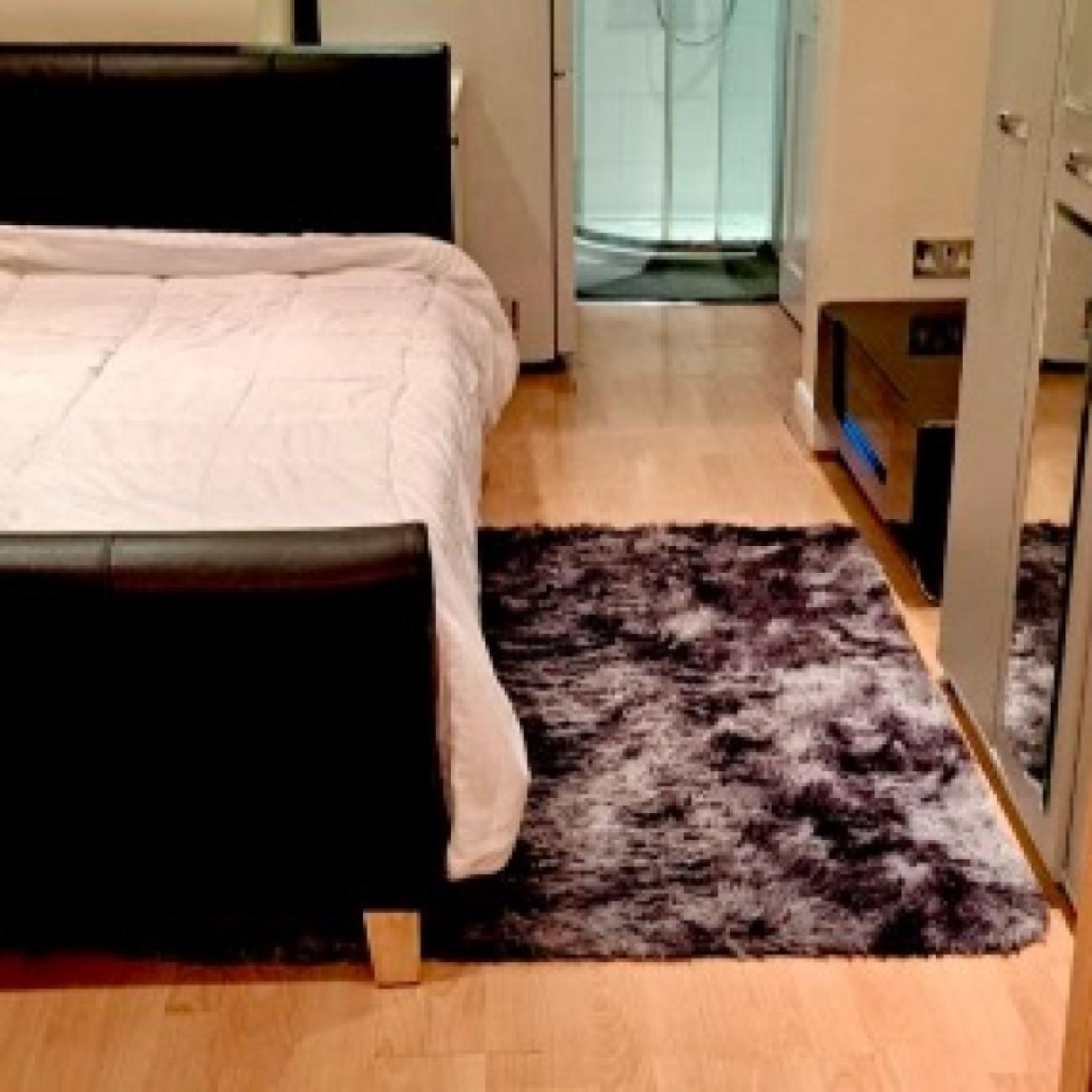 Double Room Ensuite With Own Living Room