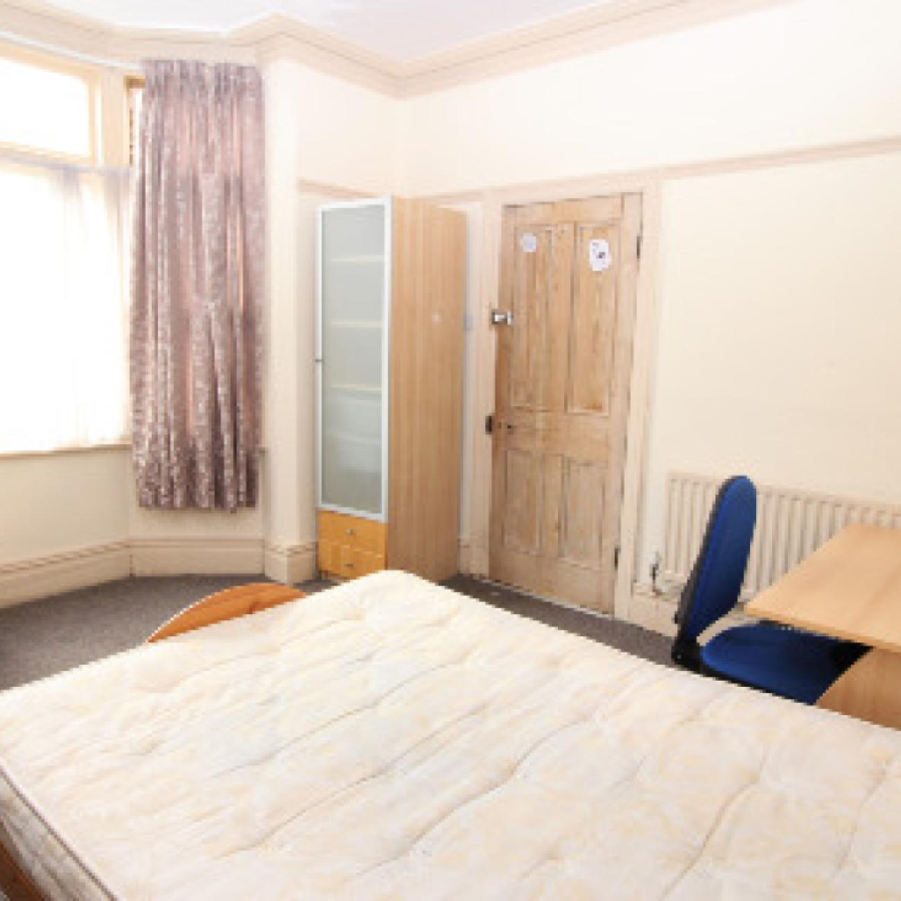 One Bedroom Apartment | Furnished | Great Location 