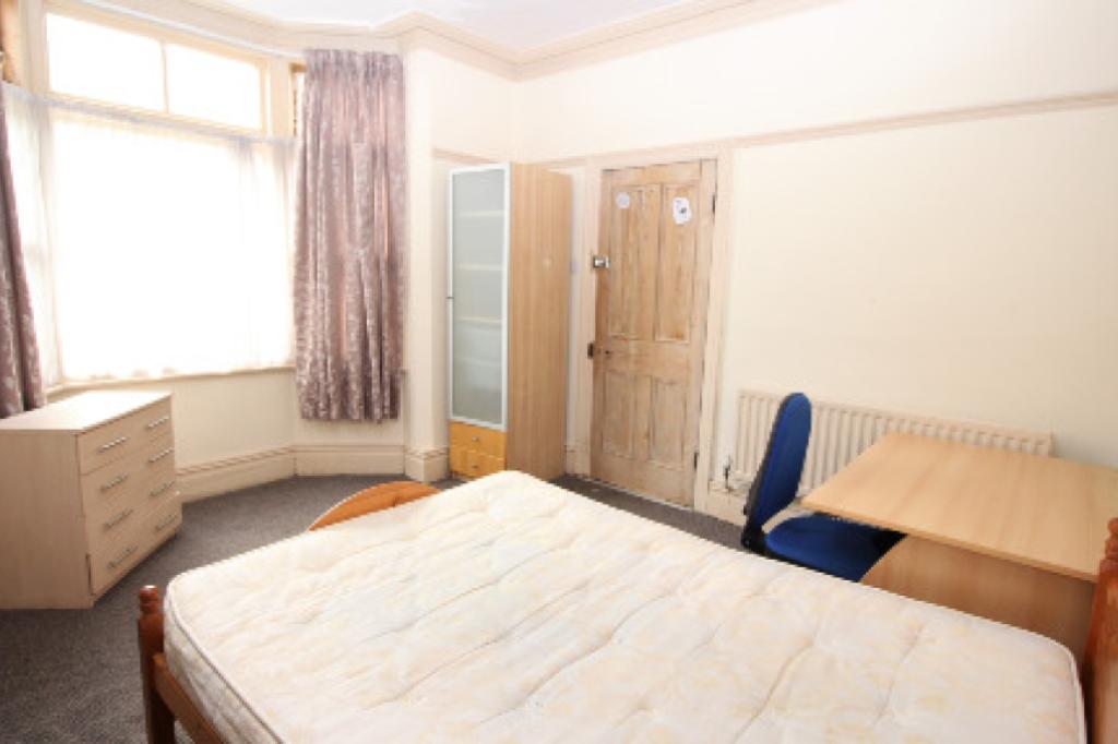 One Bedroom Apartment | Furnished | Great Location 