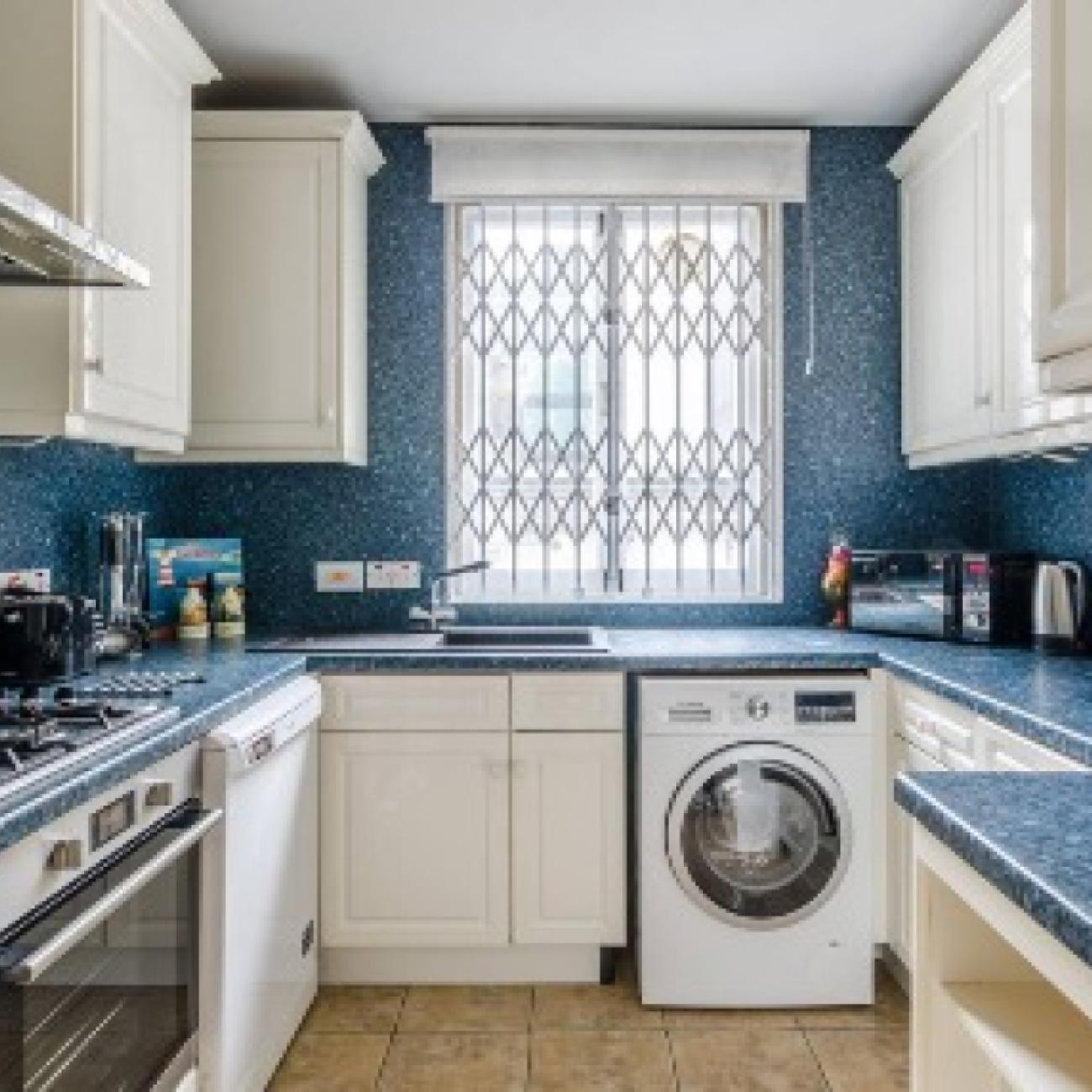 MAGNIFICENT ONE BEDROOM FLAT TO RENT