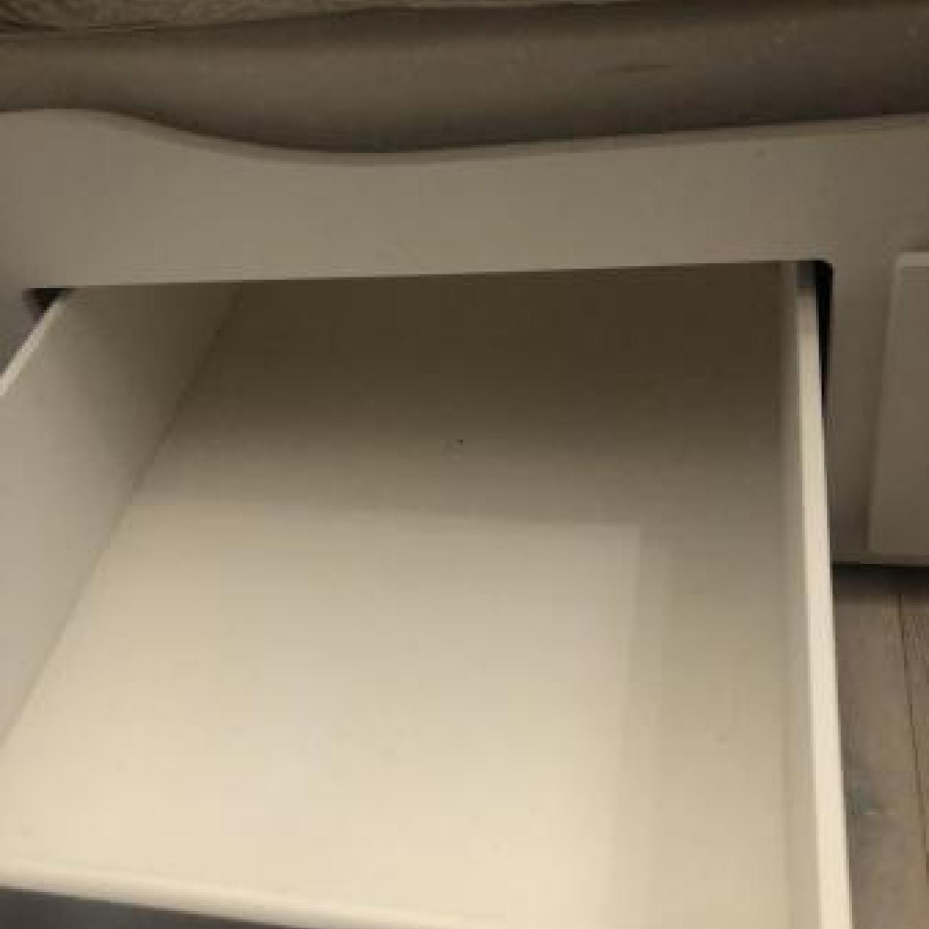 Ikea day bed hemnes in great condition