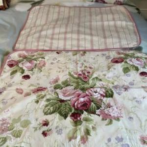 Sanderson Floral Super King Duvet Cover & pillow caes