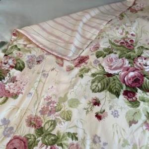 Sanderson Floral Super King Duvet Cover & pillow caes