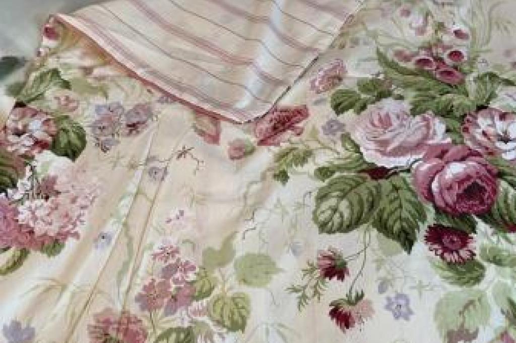 Sanderson Floral Super King Duvet Cover & pillow caes