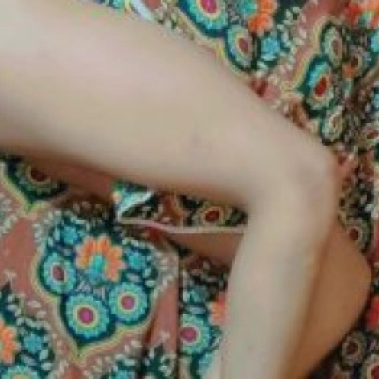 Pakistani cam girl available for video call service 