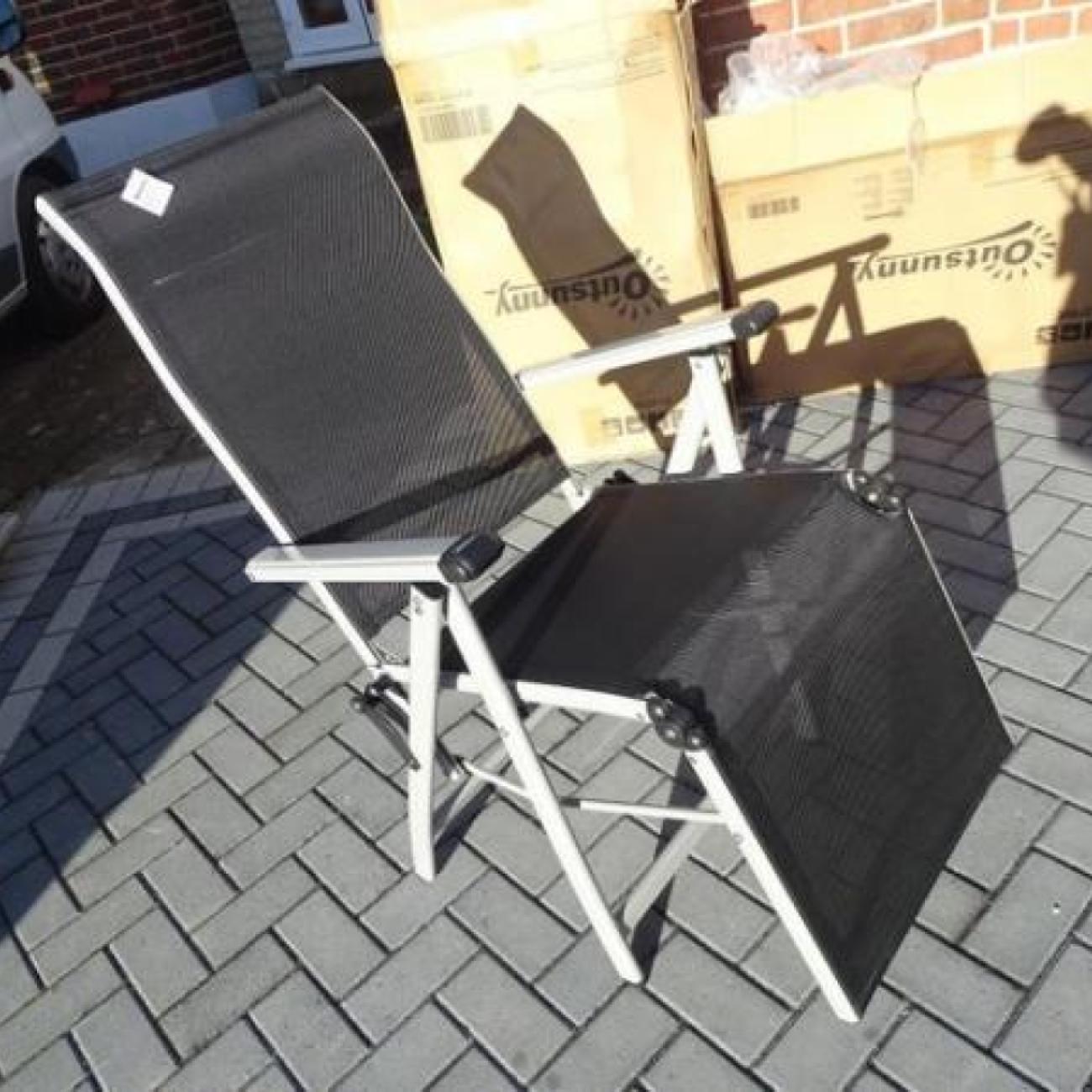 NEW Outsunny Reclining Sun Lounger 10-Position Adjustable