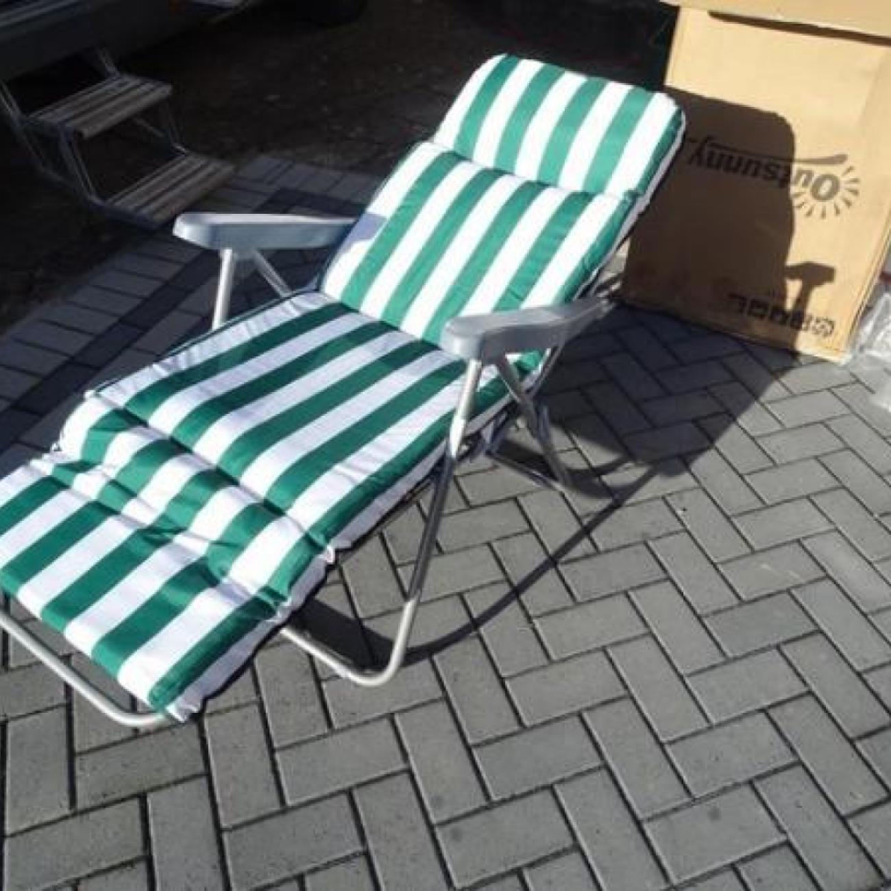 NEW 2x Outsunny Reclining Sun Loungers 01-0710 Green, White