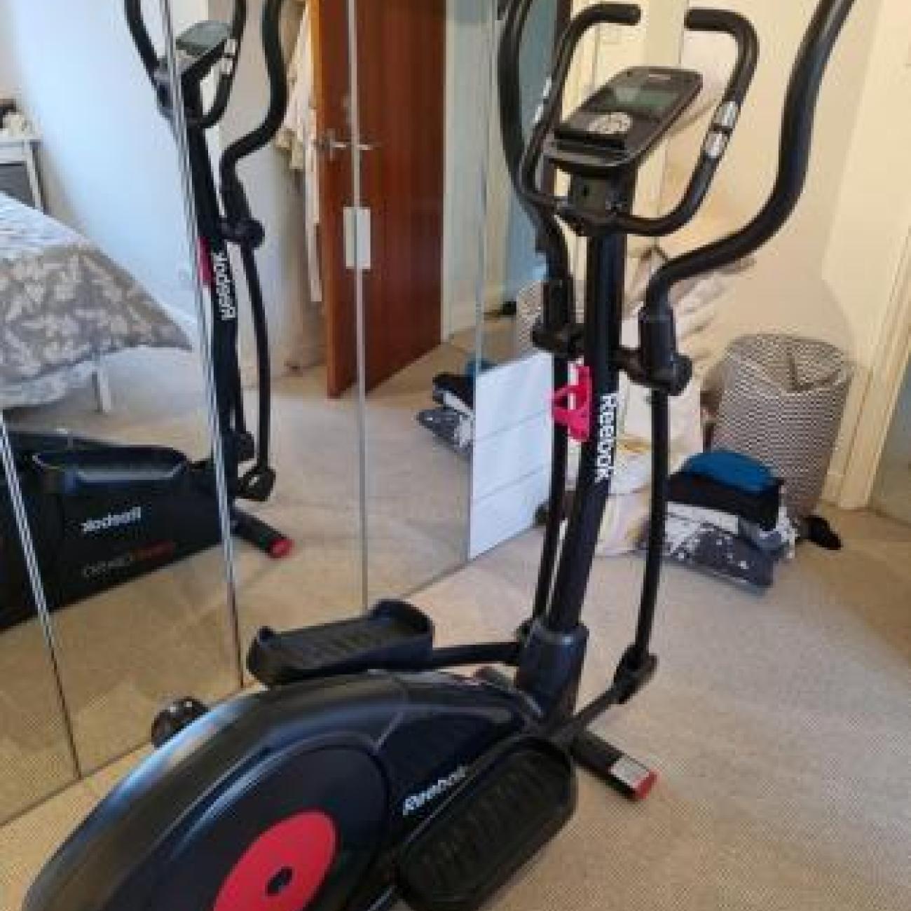 Reebok ONE GX50 Cross Trainer