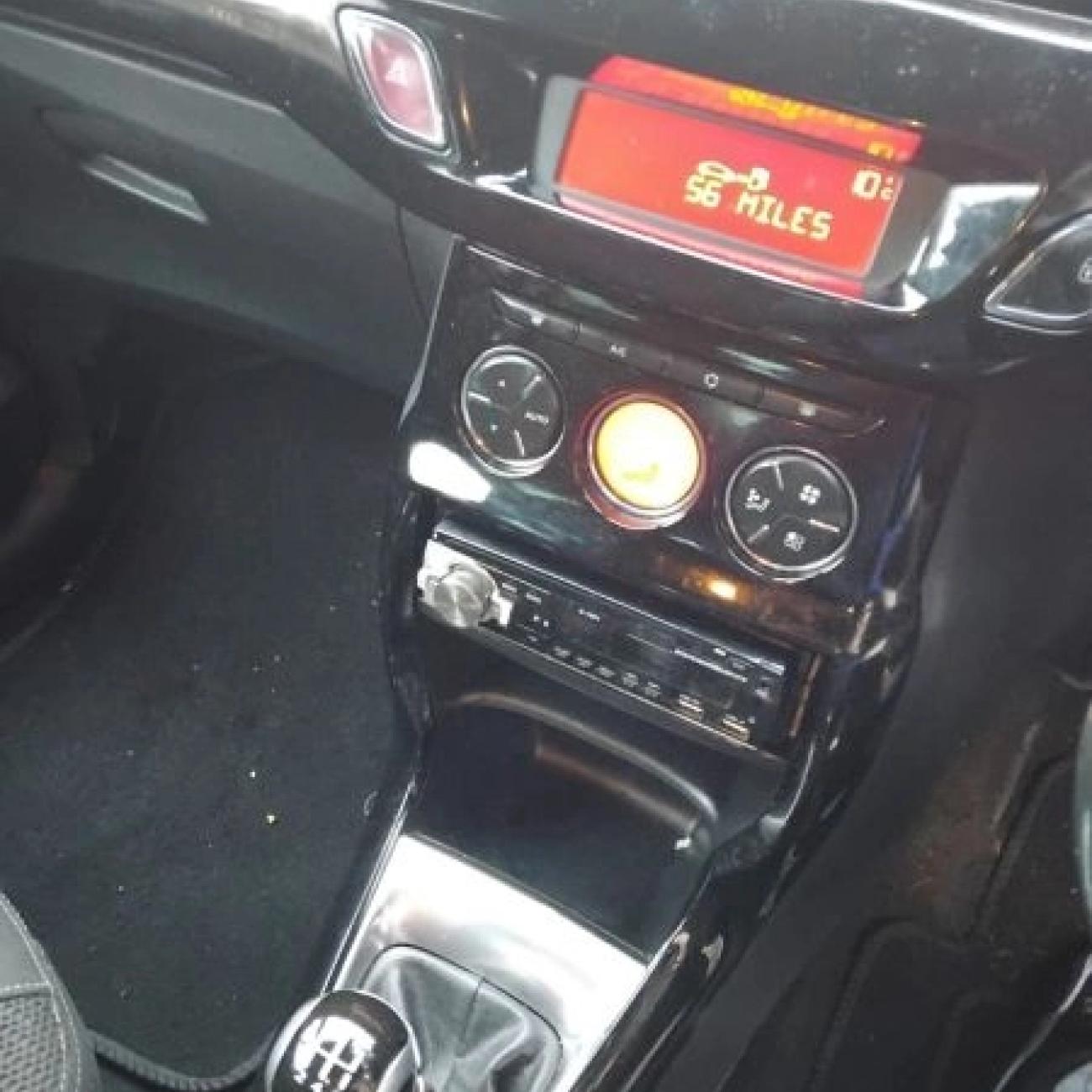 2012 DS3 DSTYLE PLUS HATCHBACK PETROL 68,000 BARGAIN AT £2200!!!!!