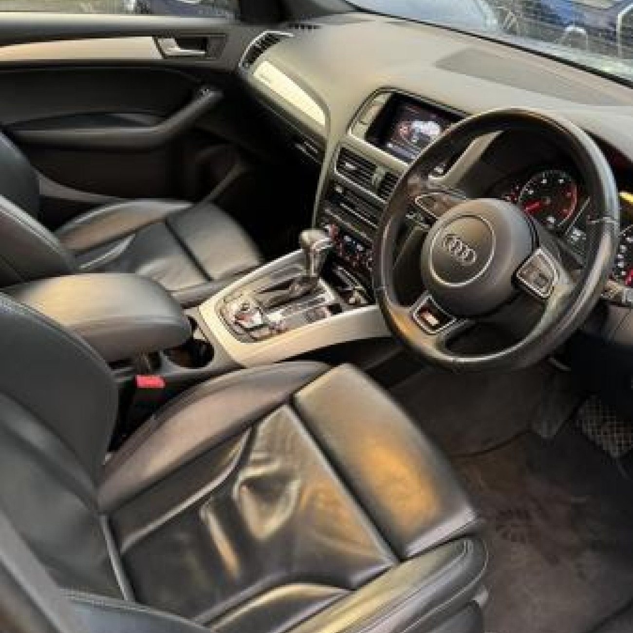 AUDI Q5 S LINE PLUS QUATTRO 2.0 TDI