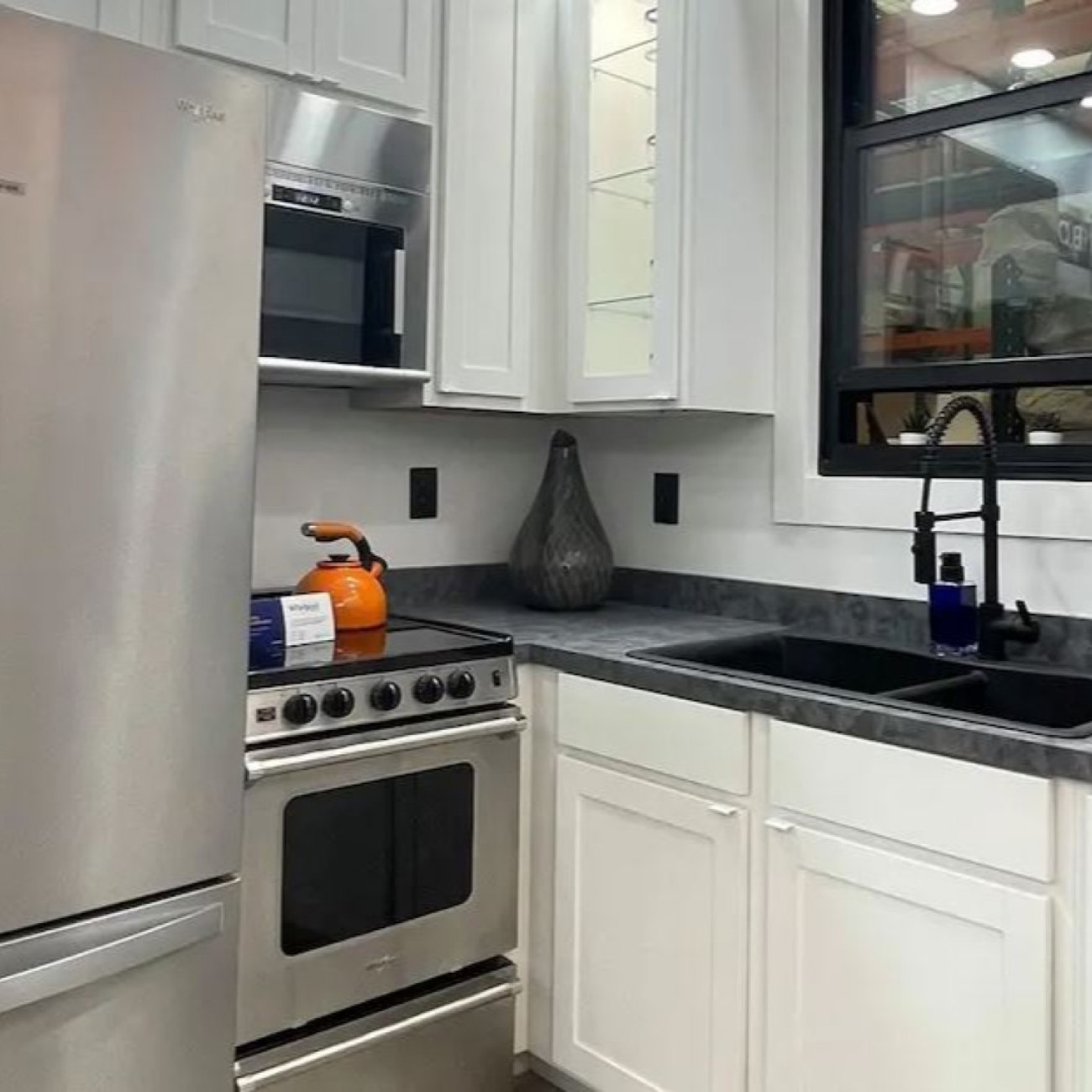 One bedroom and one bath tesla homes for sale