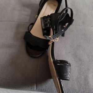 Women Glitter Sandals