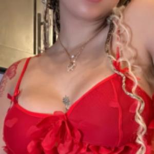 Hot sexy girl available to satisfy you incall or outcall meetup  services 
