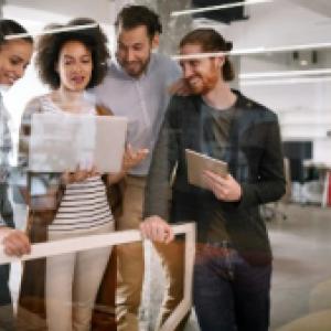 Hire an Custom Software Development Agency – IIH Global