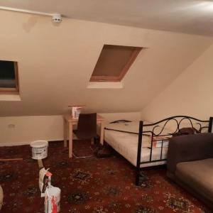 Spacious studio flat
