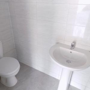 Cosy One-Bed Studio Near Leagrave Station - Available Now