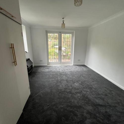 Beautiful Newly Reurbished 4 Bedroom Semi Detached House