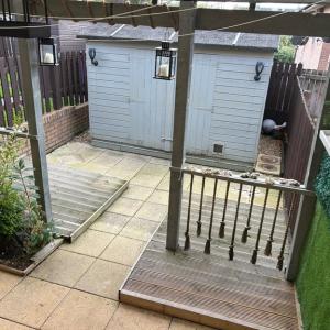 2 bedroom house to let available NOW