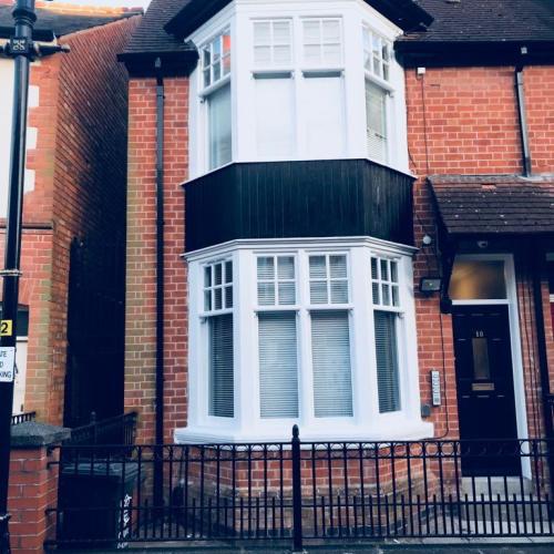 Room to rent with own shower and toilet in Church Avenue LE3 6AJ