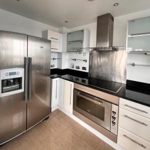 2 bed penthouse- City centre (Oceana Boulevard- Briton Street)