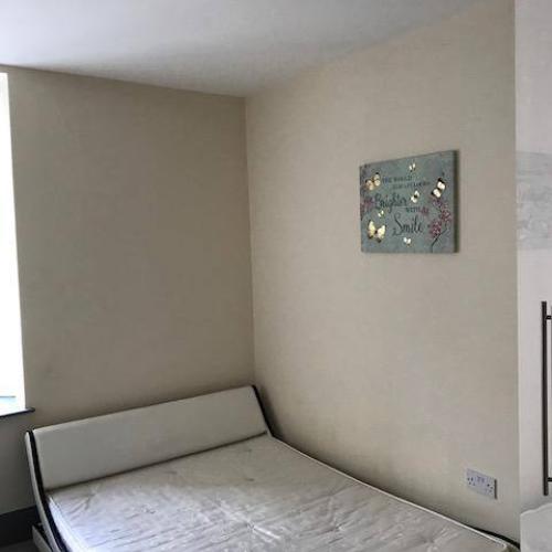 Room in Hayes, UB3 2BH